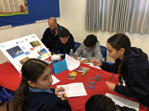 לימוד משותף בימי הסגר: תלמידים יהודים וערבים יפגשו באופן מקוון