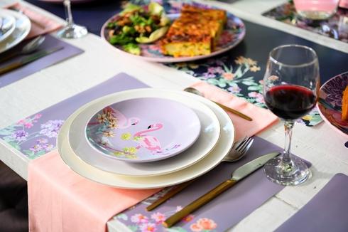 נעמן צבעוניות בשולחן החג סדרת פלורלס. צילום: תמי בר שי ודן לב